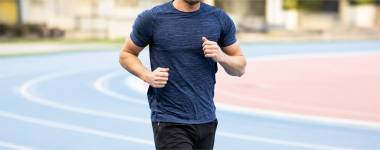 5 Benefits of Partnering with Professional Quick Dry T Shirts Manufacturers