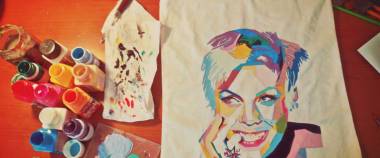 Hand Painted T-shirts Being the New Fashion Staple For Every Occasion