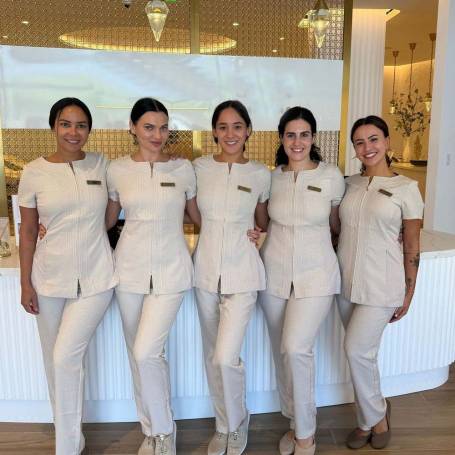 Spa and Salon Uniforms Manufacturers in Delhi